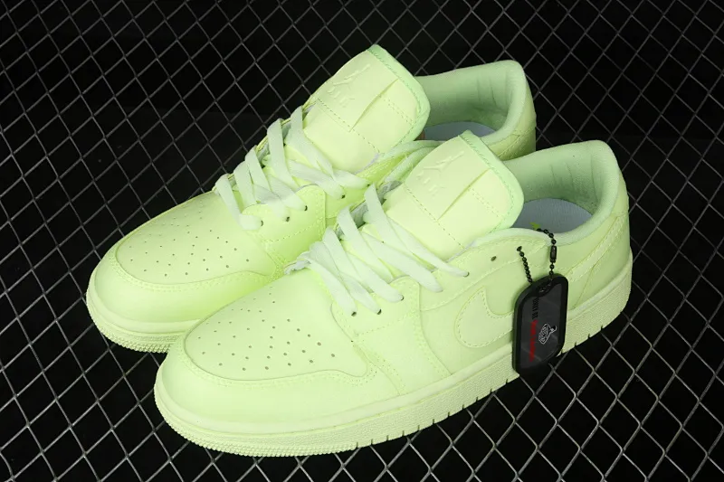 All categories Air Jordan Jordan series basketball shoes Air Jordan 1 Low Air Jordan 1 Ret Hi Prem AJ1 Joe 1 lemon yellow starry low-top basketball shoes CJ7891-700